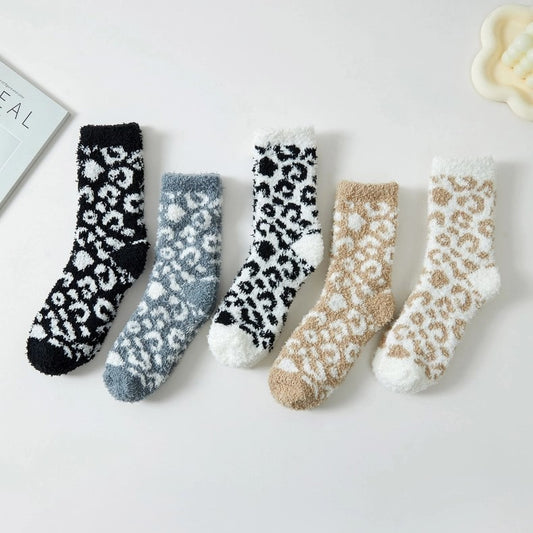 Women's Cozy Leopard Print Socks