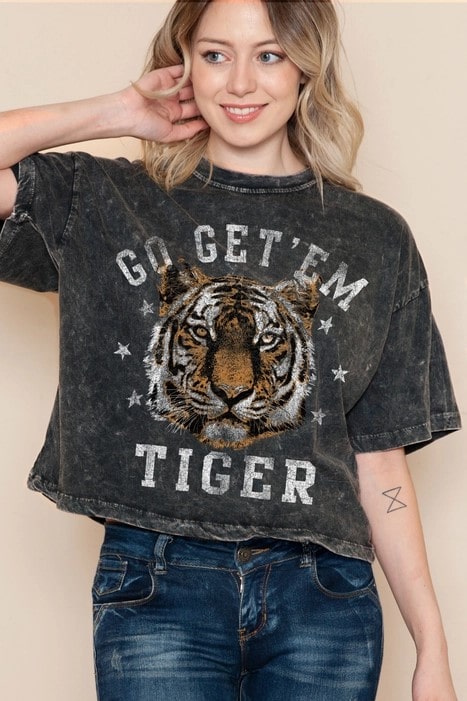 Women's Mineral Wash Crop Top